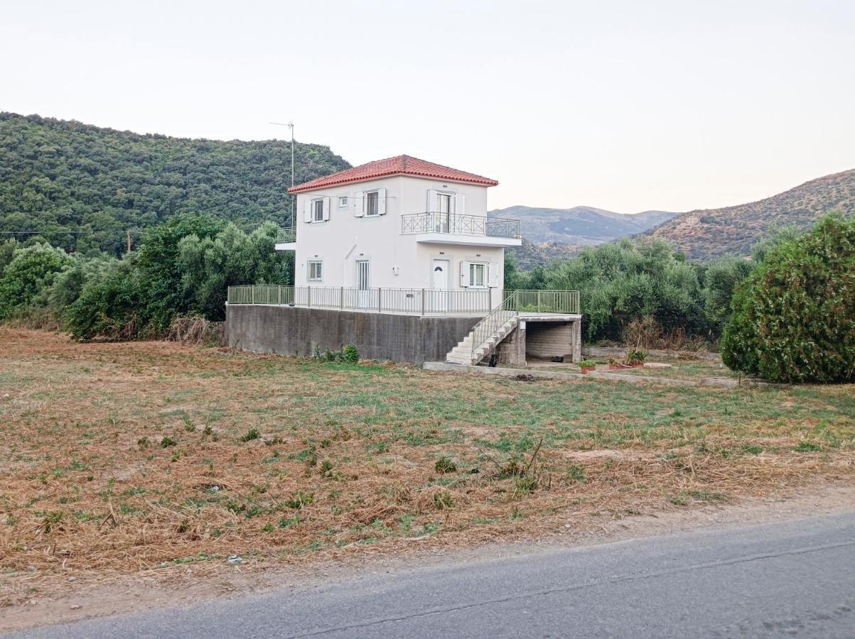 Zoi'S Hοuse.Vacation Home In Mani Near Vathi Beach Zewnętrze zdjęcie